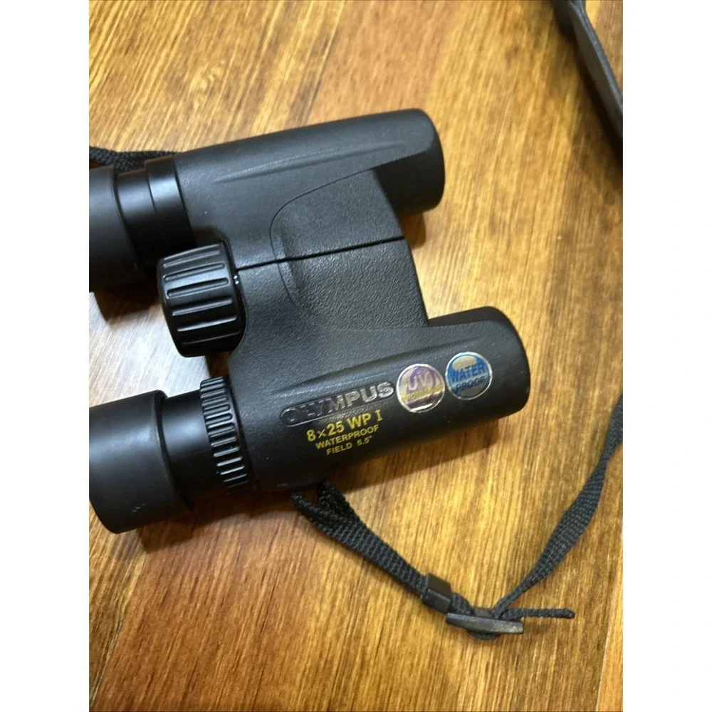 Olympus 8x25 WP1 Field 5.5 Waterproof Binoculars With Strap